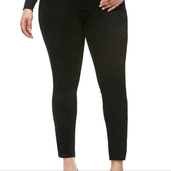 Good American Denim - Good American Good Legs Cropped skinny black size 18